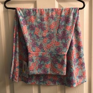 LuLaRoe Azure 2xl BRAND NEW WITH TAGS skirt.